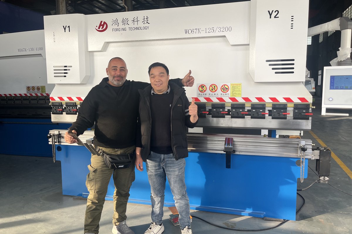Hong Forging customer machine inspection