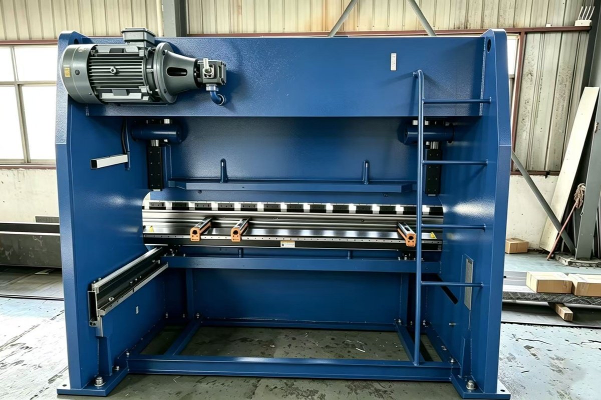 WE67K 300T 3200 CNC Press Brake rear view