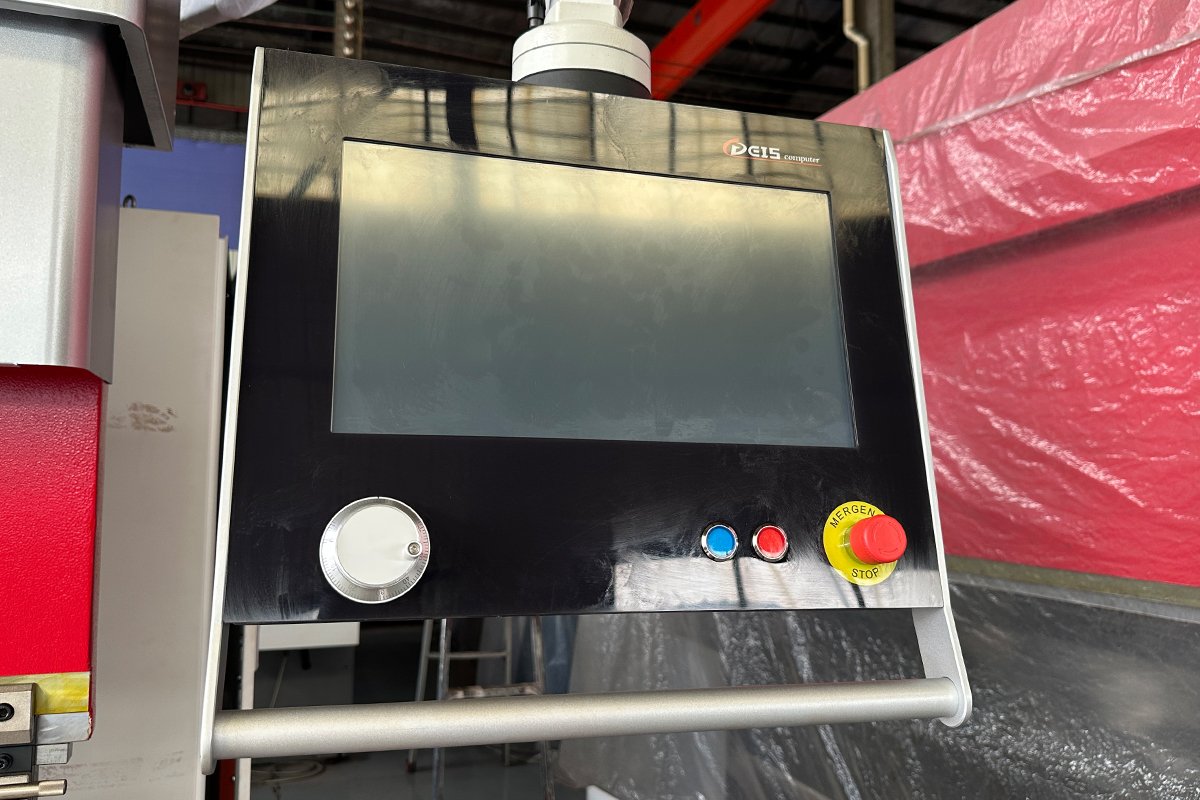 CNC controller system for WE67K press brake machine