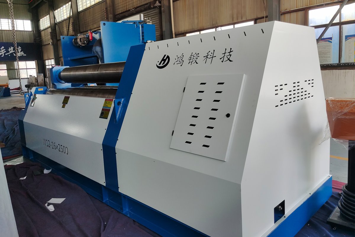 Side view of W12CNC 20x2000 hydraulic 4 roll plate rolling machine